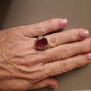 🌞💍💎 Ruby 925 Sterling ring